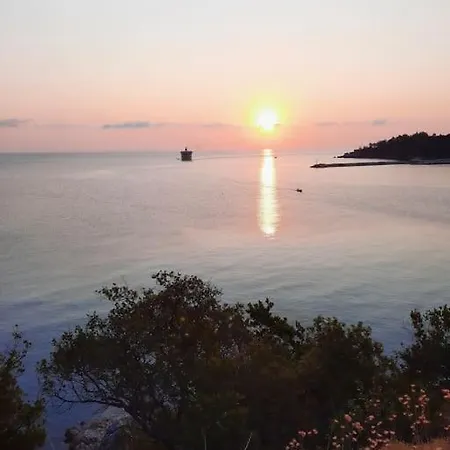 Cosy Near To Poros Beach *